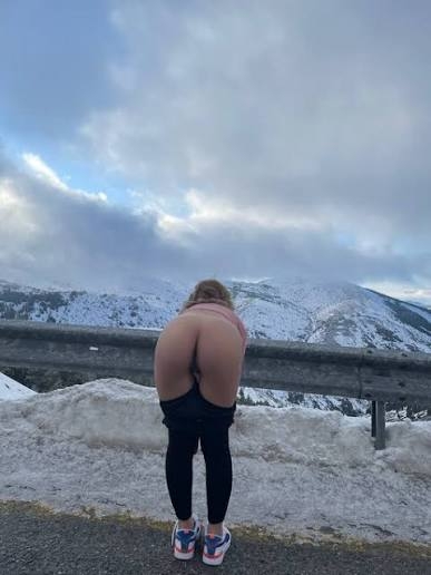 Kyla Suzin onlyfans fotoğrafları